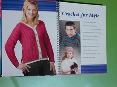 EASY LIVING CROCHET EDITED BY CAROL ALEXANDER SPIRAL-BOUND 2005 176 PAGES