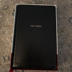 NKJV, Deluxe Ref. Bible, Personal Size Giant Print, (11.5 Font) Imitation Leath.