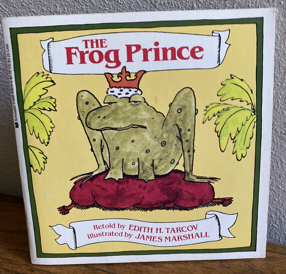 1974 Scholastic THE FROG PRINCE 7″ record/book. Both very Good condition. Photos