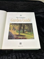 The Complete Garden Guide: A Comprehensive Reference – Time/Life Books 2000 – hc