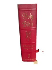 Holy Bible, Michelangelo Edition Confraternity & Douay Texts 9-8-1966 In Plastic