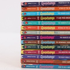 Lot of 29 Vintage Goosebumps Books R.L. Stine Apple Fiction Triple Header #1-46