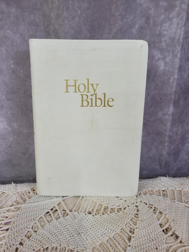 Holy Bible KJV 1970 National Bible Press White Bonded Leather Study Edition