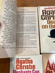 Lot 41 VTG AGATHA CHRISTIE PB Mysteries