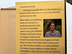 100 Flowers and How They Got Their Names – hardcover, 1565121384, Wells