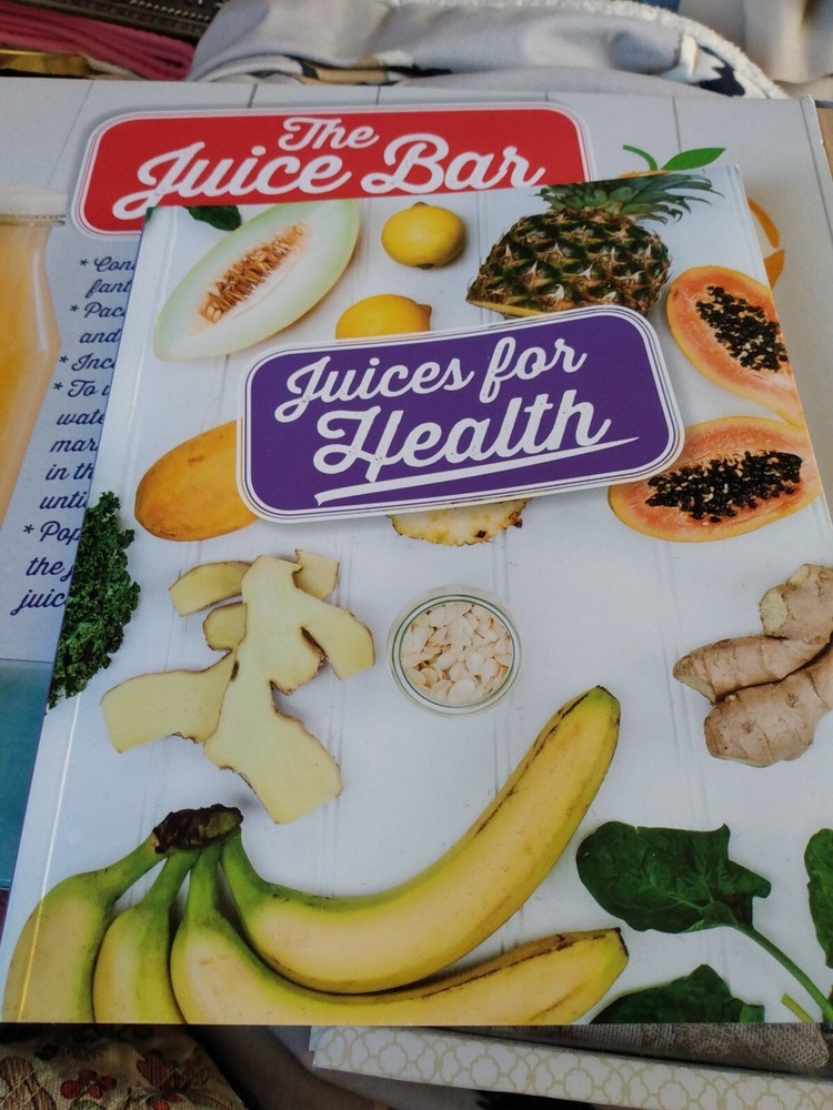 The Juice Bar Kit Juicing For Beginners Health Boosting Book + 14oz Bottle