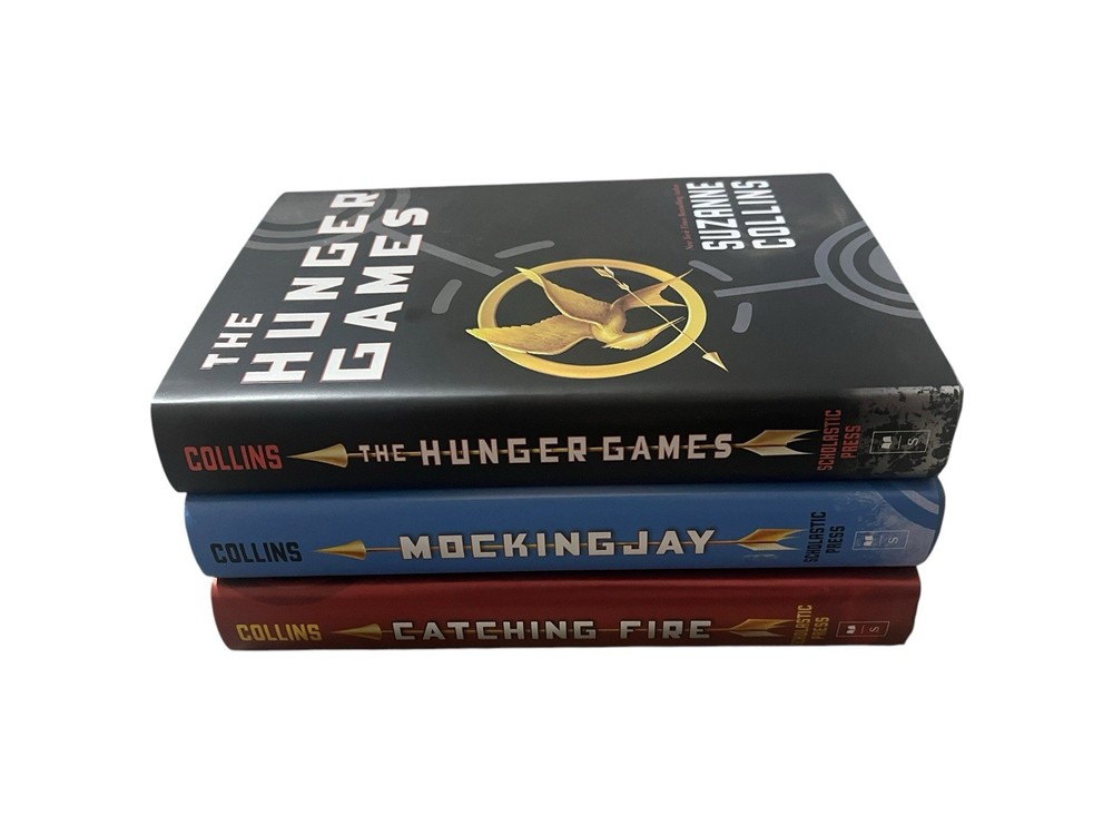 The Hunger Games Ser.: The Hunger Games Trilogy Boxed Set Set by Suzanne Collins