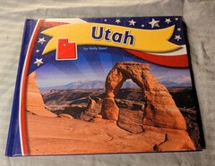 2011 The Child’s World UTAH By Holly Saari HC 24 Pages