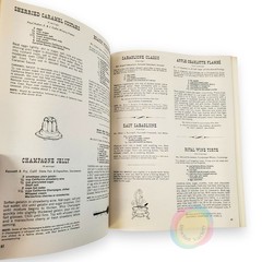 VTG 1968 Favorite Recipes of California Winemakers Cookbook Wine Pairings 60s