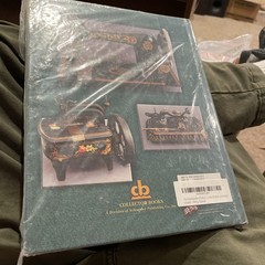 2006 The Encyclopedia of Early American and Antique Sewing Machines HC