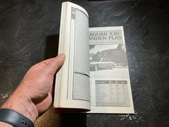 Jaguar XJ6 and XJ12, Series III 1979-1985 Brooklands Books Vanden Plas 4.2, 3.4