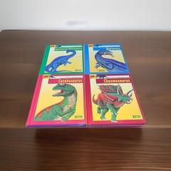 25 Looking At Dinosaurs Weekly Reader Books HC Like New Condition
