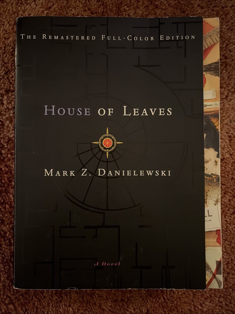 House of Leaves – paperback Mark Z. Danielewski