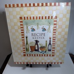 New Seasons Recipe Keeper 3 ring binder New in plastic 11 1/2” x 10”