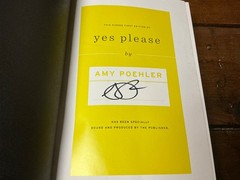 ** SIGNED 1st Edition ** AMY POEHLER ** YES PLEASE ** W/COA ** (HC/DJ) **