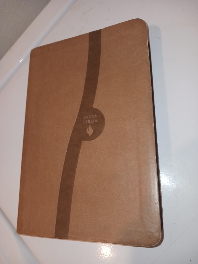 Biblia de Regalo N.B.D. Grupo Nelson Publishers 2008 Tan Soft Spanish Bible NBD