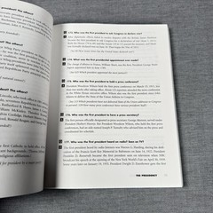 Desk Reference on American Government Second Edition Over 600 Answers Paperback