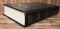 Holy Bible NKJV Words of Jesus in Red