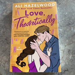 Love, Theoretically by Ali Hazelwood Paperback