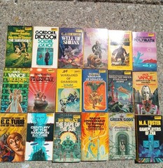 Large Lot 81 Vintage DAW Science Fiction PBs Nice Cnd Great Variety Fst Ship