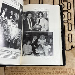 Donald Trump Business Book Art of the Deal Vintage 1st Ed HCDJ President 1987