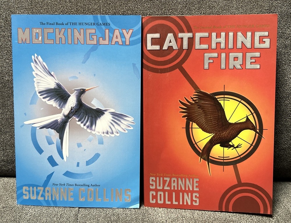 Lot of 2 Hunger Games Paperback Books Suzanne Collins, Mockingjay, Catching Fire
