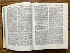 New World Translation HC Large Bible & Comprehensive Concordance Watchtower