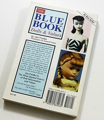 Blue Book of Dolls & Values 11th Edition Jan Foulke Color Photos 368 Pages