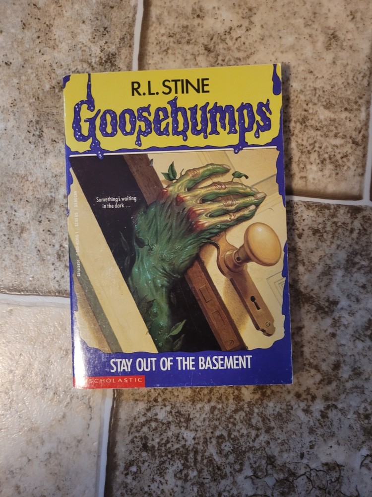 R.L. Stine Goosebumps Stay Out Of The Basement First Edition, No Number 1992