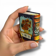 Van Gogh 2025 new mini book hardcover 430 pgs with comments and photographs