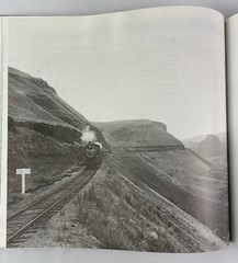 Railroad Signatures across the Pacific Northwest, Carlos A. Schwantes, 1993,HCDJ