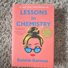 Bonnie Garmus Lessons in Chemistry Hardcover Fiction Novel Doubleday Dust Jacket