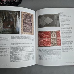 Textiles of Southeast Asia: Tradition, Trade, and Transformation Robyn Maxwell