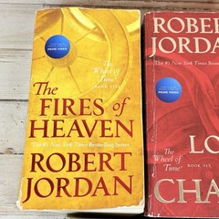 Lot of 5 Robert Jordan / Wheel of Time Fantasy Book Lot (Mixed titles)
