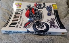 Triumph 1050 Sprint ST Speed Triple & Tiger by Haynes Publishing