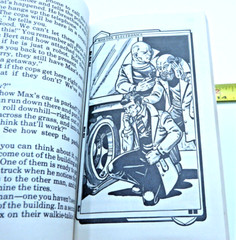 DUNGEONS & DRAGONS ENDLESS QUEST #9 Robbers and Robots TSR Mike Carr 1st ed 1983