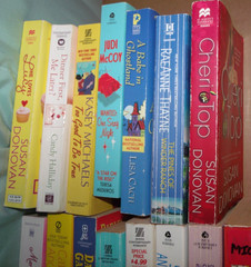 Lot of 12 Mix HC/PB Books – Popular Authors & Titles – I Pick lot- Women Romance