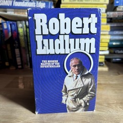 Robert Ludlum Paperback Box Set Bourne Supremacy Chancellor Osterman Parsifal
