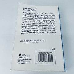 Mockingjay by Suzanne Collins LARGE PRINT EDITION Hunger Games Trade Paperback