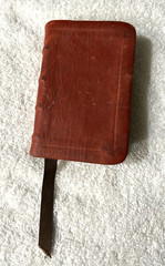 Leather or bonded leather pocket Bible 1971 9th Soul Winner’s NEW TESTAMENT