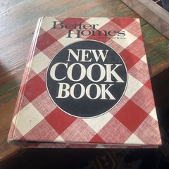 Better Homes and Gardens New Cook Book 1981 Cookbook Red Binder Vintage Read Des