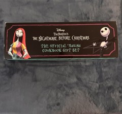 Tim Burton’s The Nightmare Before Christmas: The Official Cookbook Gift Set