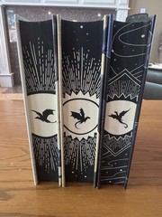 FAIRYLOOT Empyrean Series R Yarros; Fourth Wing, Iron Flame, Onyx Storm (signed)