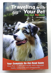 Traveling With Your Pet: The AAA PetBook 17th Edition – Paperback – VERY GOOD