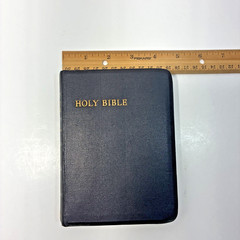 Vintage Compact Cambridge HTF Hand Grained Morocco Leather Concordance KJV Bible