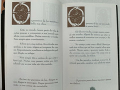 Manual do Guerreiro Da Luz (paperback in Portuguese 154 pages clean no damage)
