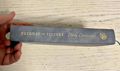 Pathway To Victory Daily Devotional Book Leatherette Dr Robert Jeffress 2022
