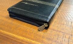 French Bible, La Sainte Bible – Segond 1910 Black Im Leather Zipper Red Letter