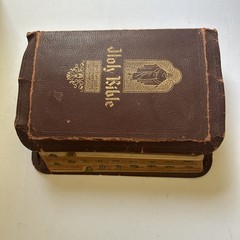 Vintage 1952 Holy Bible Red Letter The Spencer Press Great Aged Look