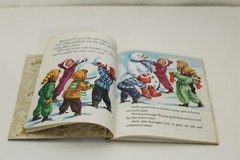 Little Golden Books Multiple Titles Frosty, Sesame Street Lot of 4